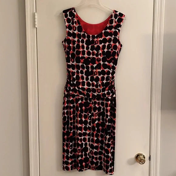 Nine West Red/Black/White Patterned Dress - Size 8! - Picture 4 of 7